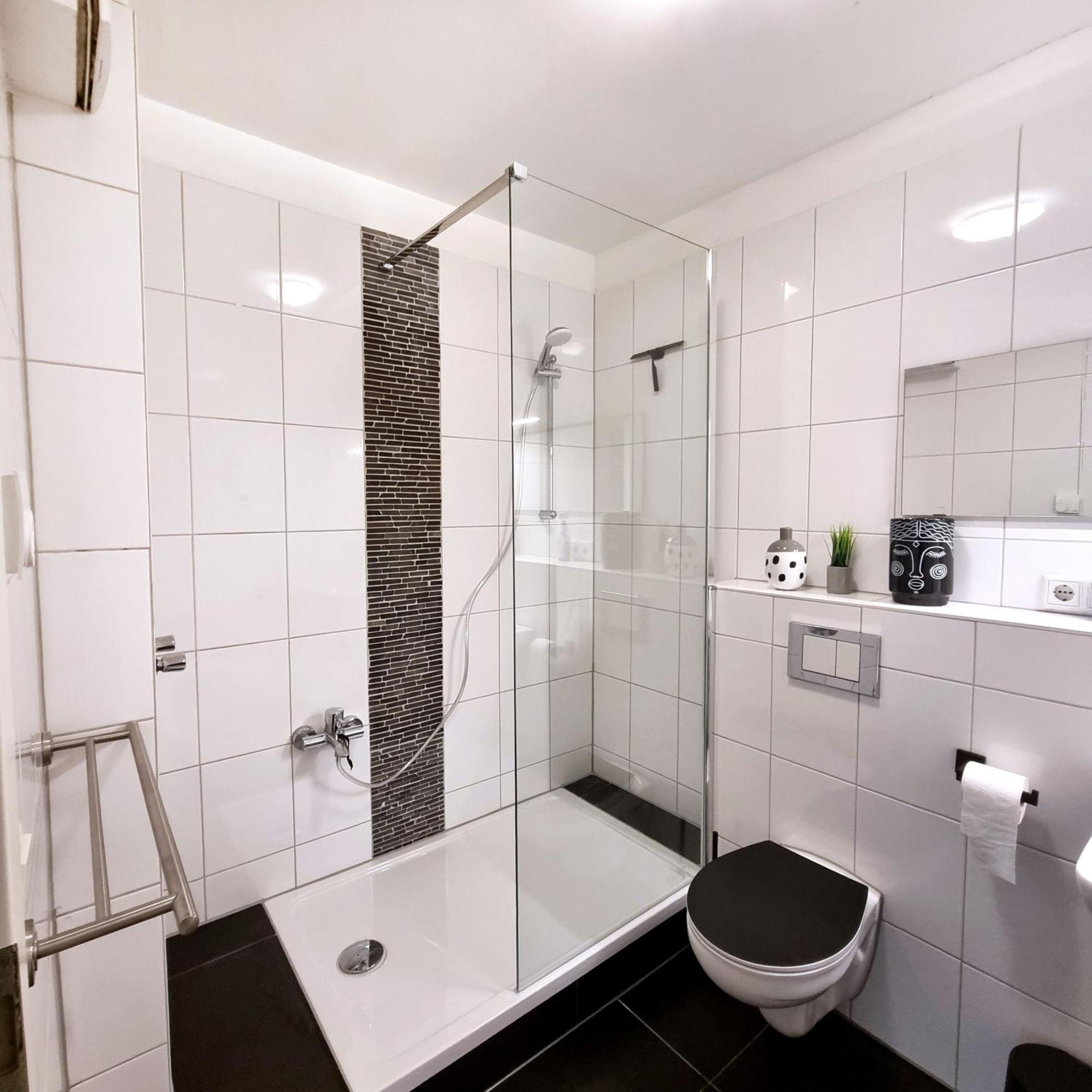 Apartment Koeln Rath Екстер'єр фото