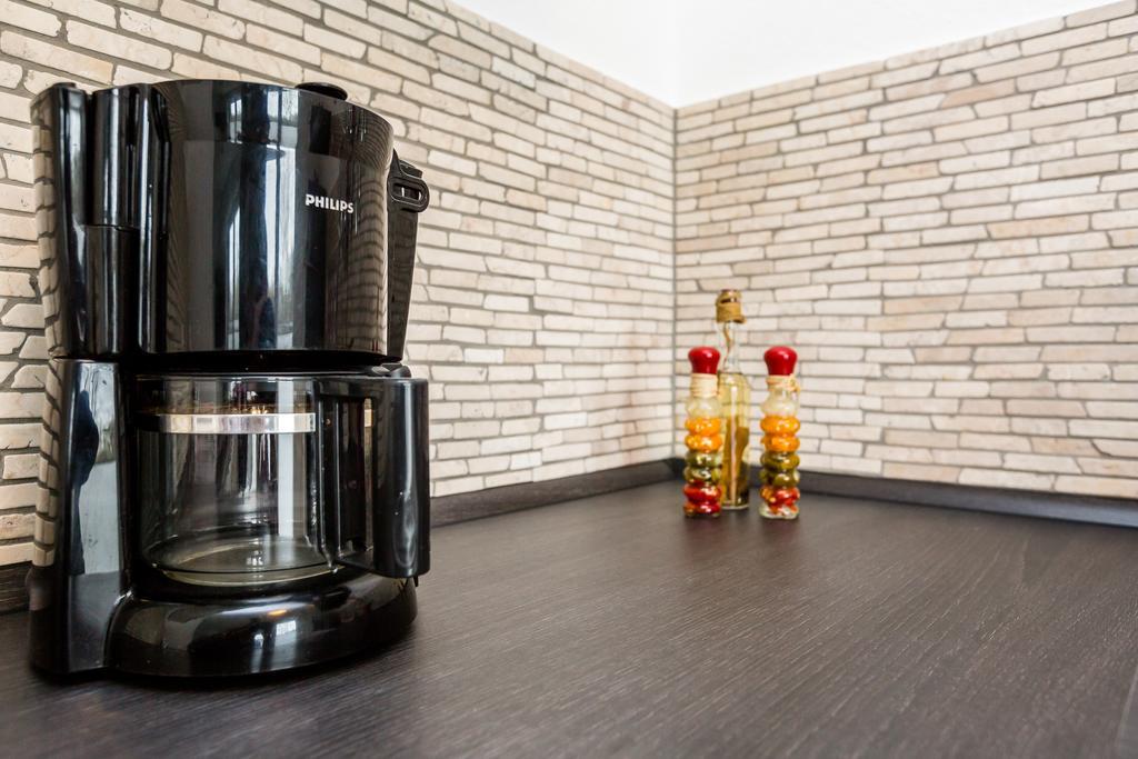 Apartment Koeln Rath Екстер'єр фото
